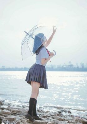 年轻的阿姨完整版_超清日韩电影在线