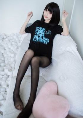 美女在隐匿处的日式按摩_4K高清在线观看